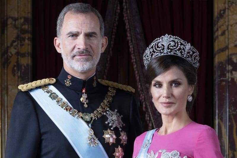 Letizia podría quedarse sin nada si se divorcia del rey Felipe VI Reina Letizia y el rey Felipe VI
 - Créditos: Instagram