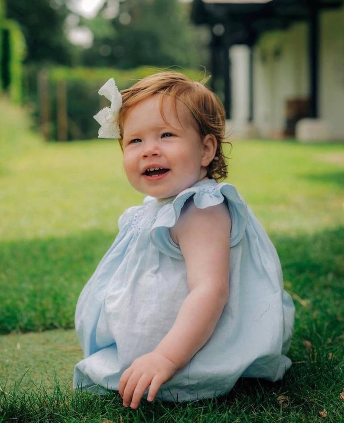 Es la nieta más pequeña del rey Carlos.