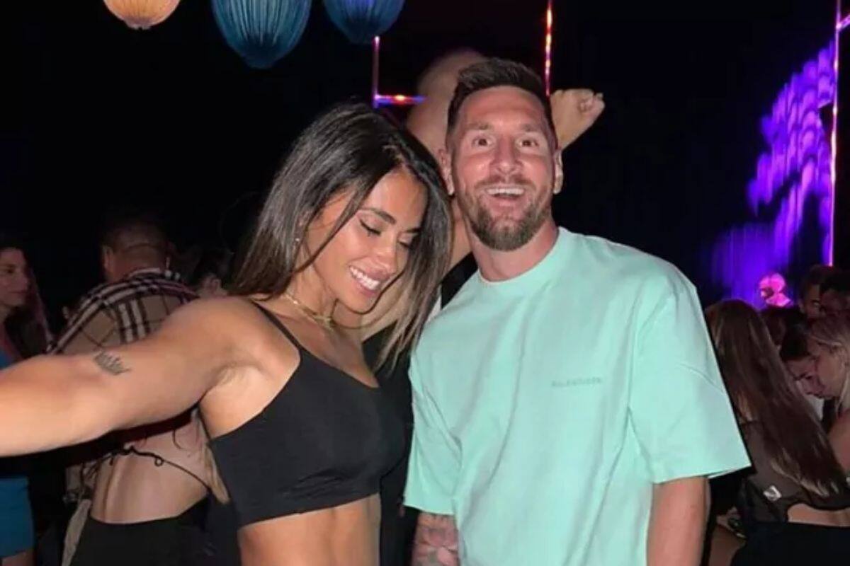 salió a festejar su pase a las Semifinales con su esposa.
