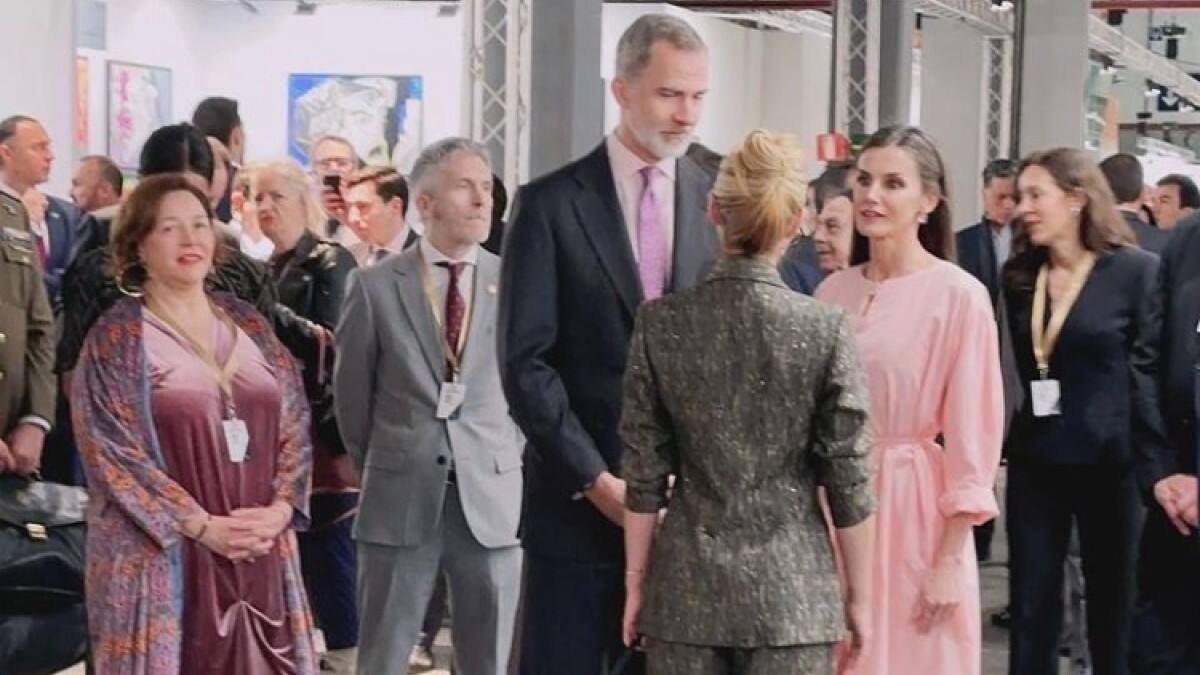 Letizia Ortiz y Fabiola Yáñez: duelo de estilos y looks