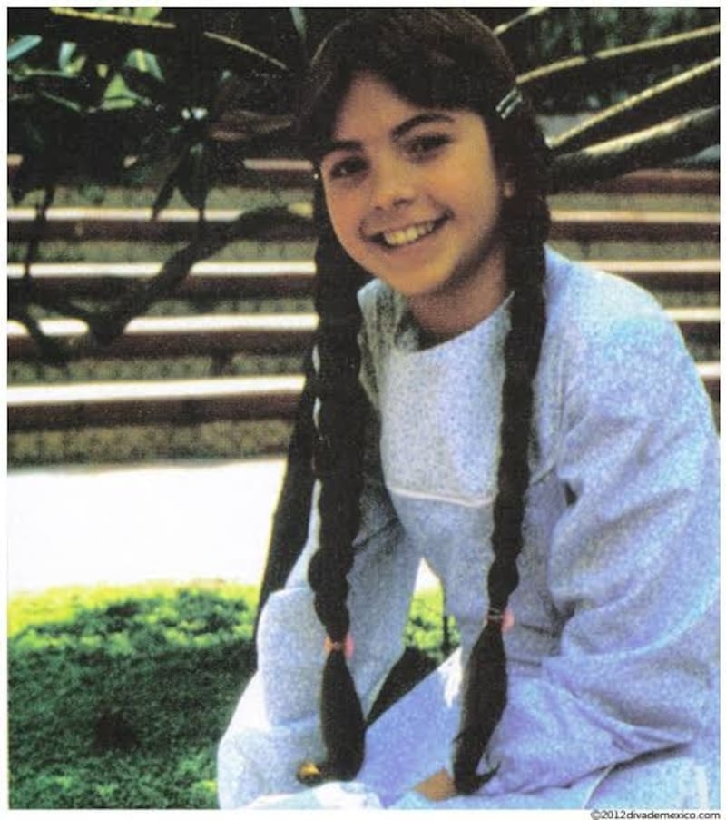 Lucero  Desde muy temprana edad, Lucerito supo que debía dedicarse a cantar y actuar. - Créditos: Instagram @lucerodemexico