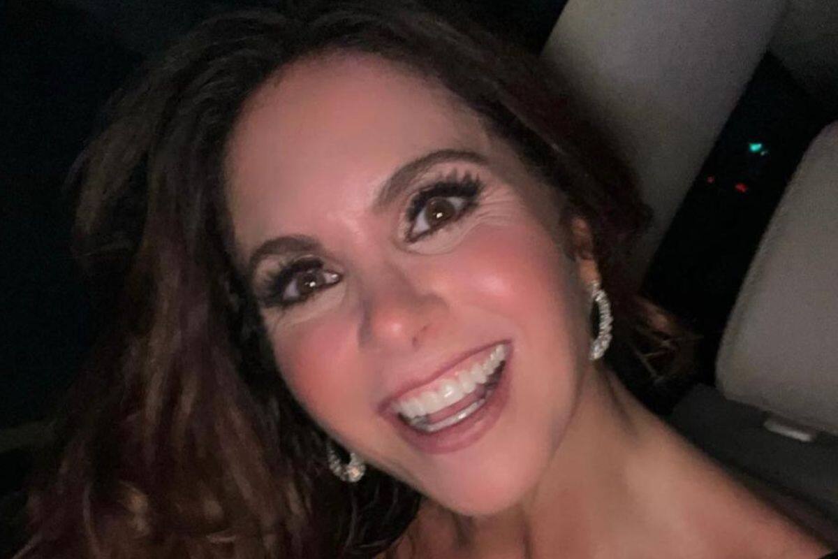 Lucero Mijares reacciona a los rumores de que sus padres son de nuevo pareja