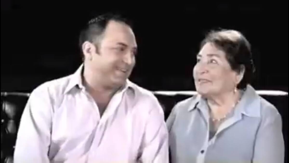 Lucho Jara y su madre Alba en el spot de "Yo tomo leche"