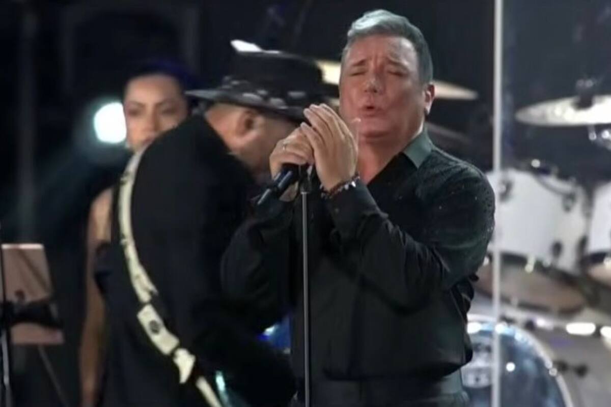 y su paso por el Festival de Las Condes.
Foto: YouTube @chilevision