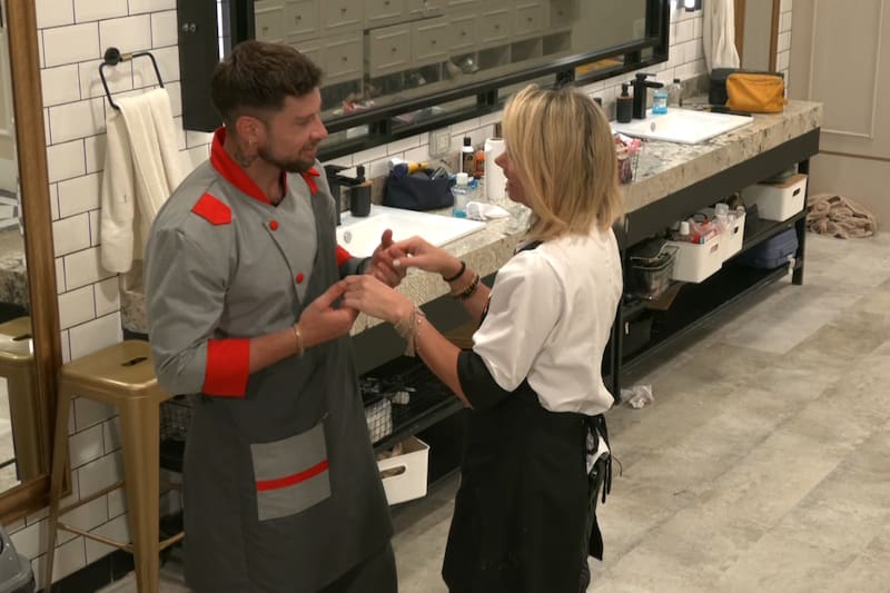 y su osado momento con Carla Ochoa en El Internado.