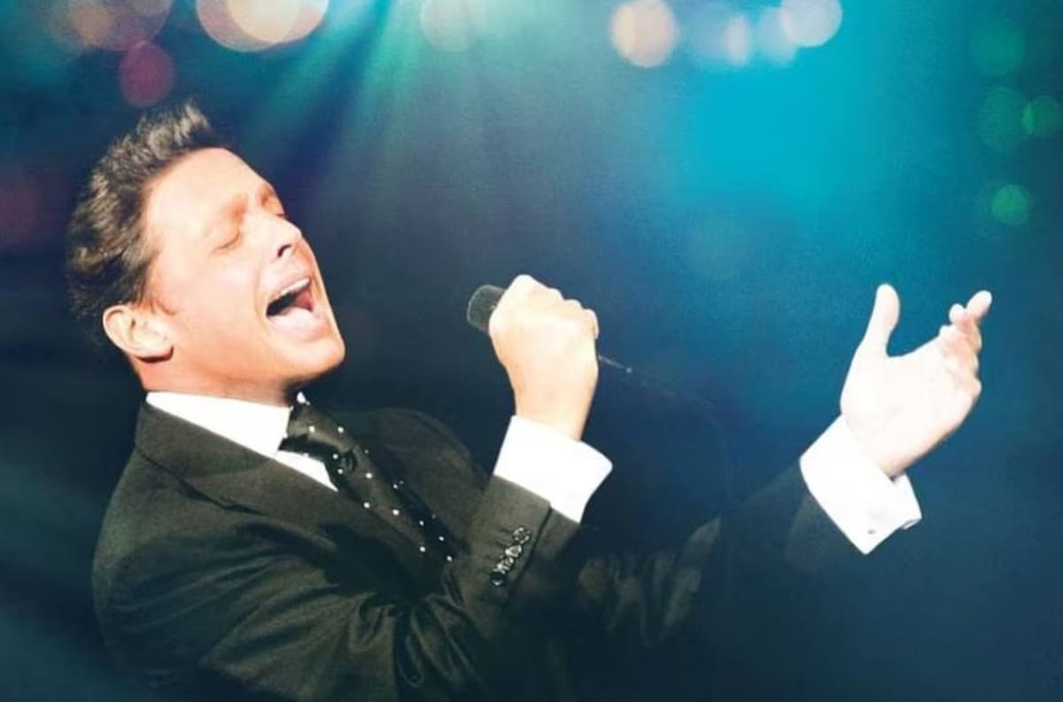Luis Miguel abandona su millonaria colección de vehículos por amor a Paloma Cuevas