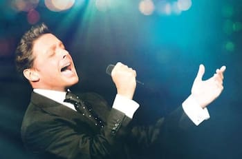 Luis Miguel abandona su millonaria colección de vehículos por amor a Paloma Cuevas