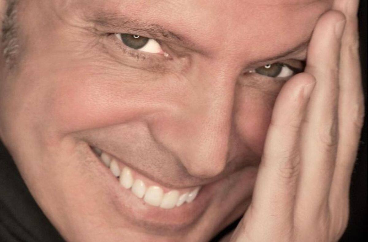 Luis Miguel comparte emotiva carta que le envió Frank Sinatra