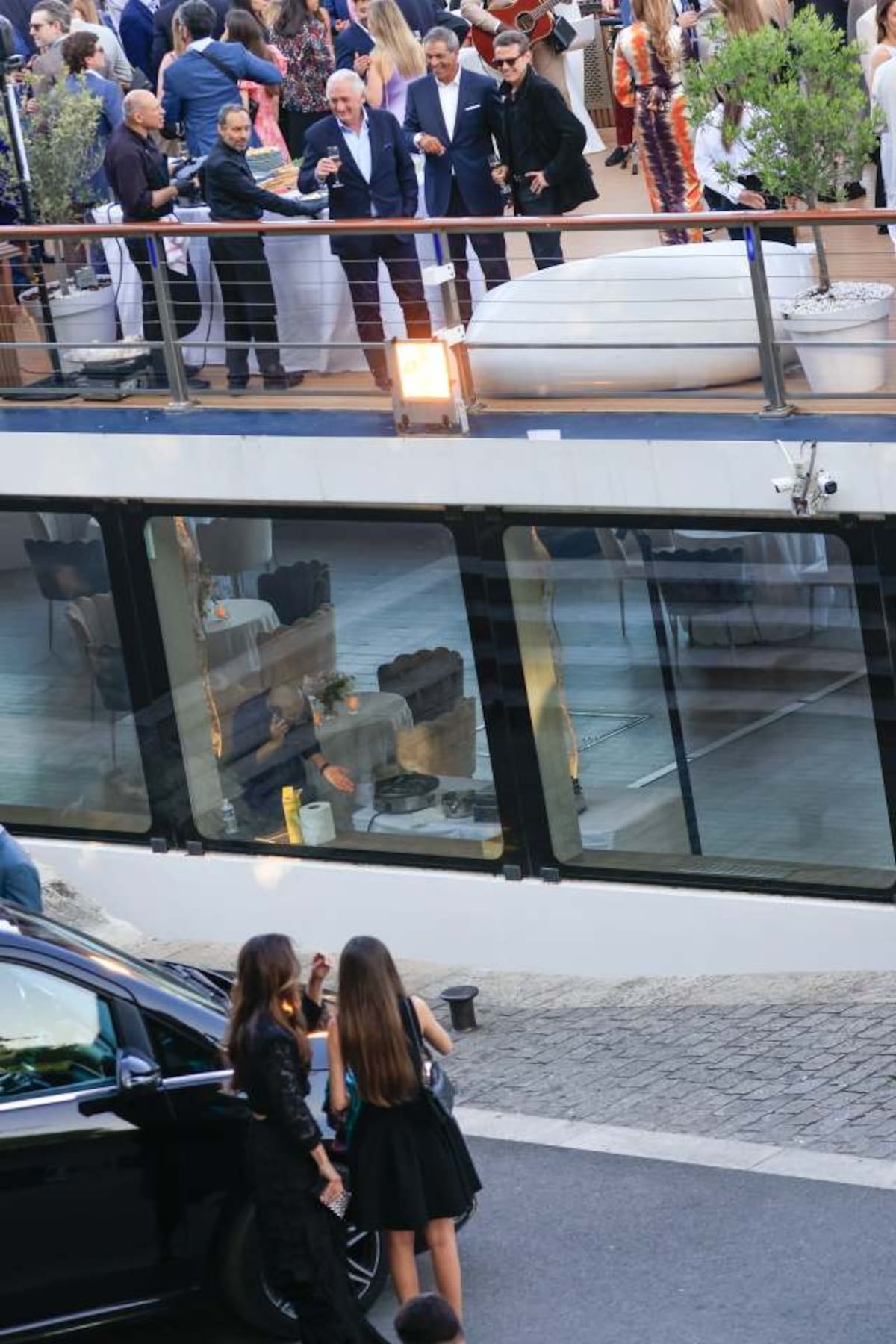 Luis Miguel y Paloma Cuevas viajan a París