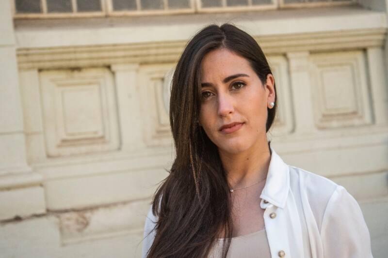 La alcaldesa de Viña del Mar Macarena Ripamonti escuchó las razones de René Lues para cancelar el show de Peso Pluma.