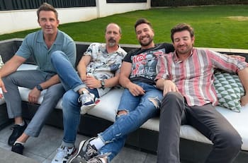 De qué trata “Machos Alfa”, la serie española de Netflix que te hará reír a carcajadas