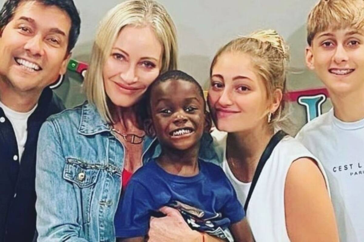 Marcela Vacarezza y Rafael Araneda Así fue el día intercultural en el colegio de Benjamín, hijo de Marcela Vacarezza y Rafael Araneda - Créditos: