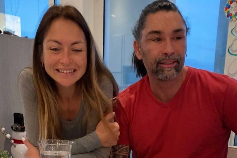 Tras dar luces de su reconciliación, Marcelo Ríos y Paula Pavic inician sus vacaciones juntos.