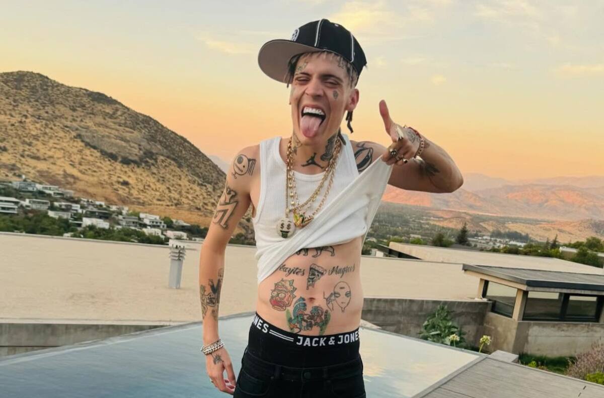 ¿Qué se sabe del estado de salud de Marcianeke tras accidente que lo dejó en la clínica?