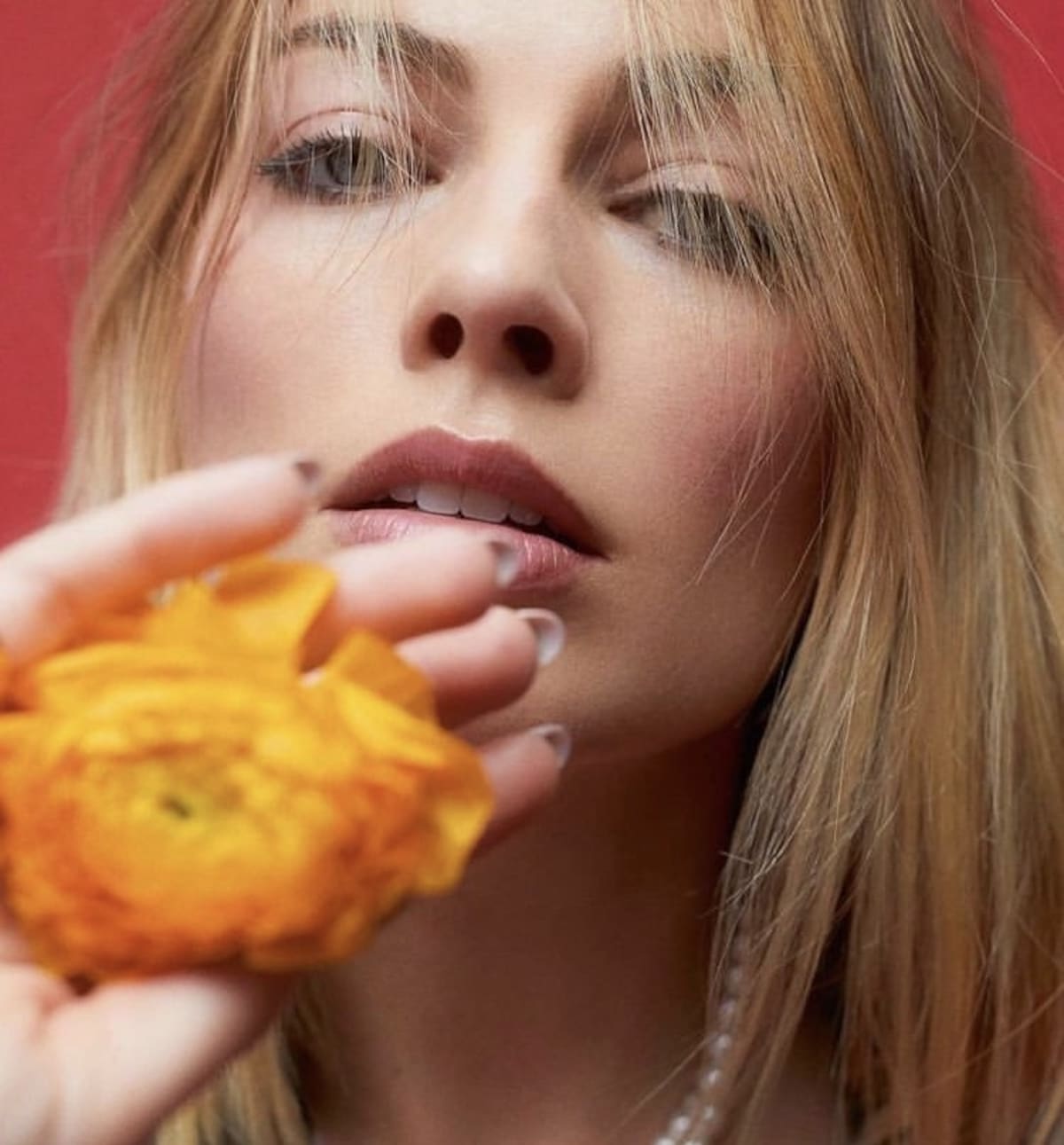 Margot Robbie Revela el secreto que le hace lucir unos labios hermosos - Créditos: Instagram @margotrobbie