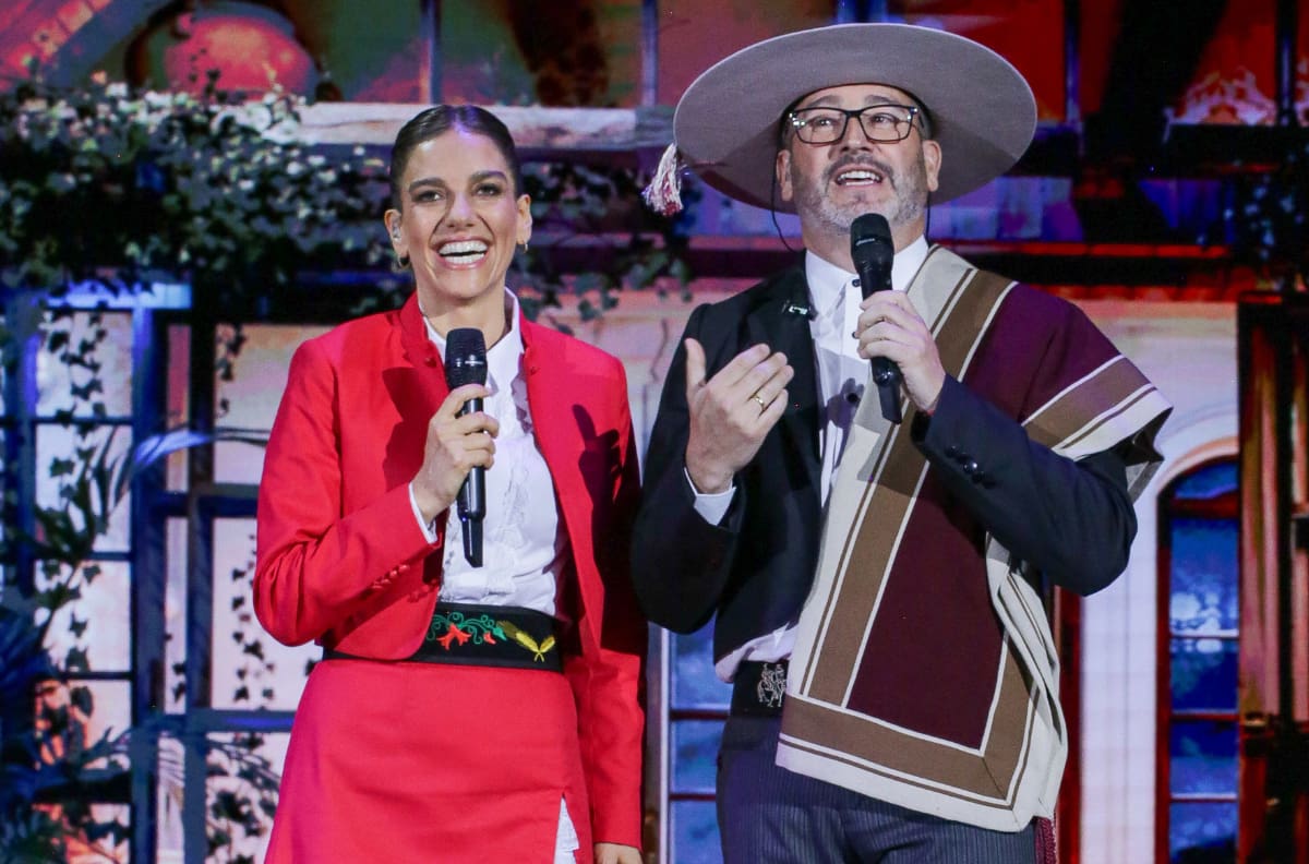 Full transparencia: El osado look de María Luisa Godoy en la noche inaugural de Olmué 2026