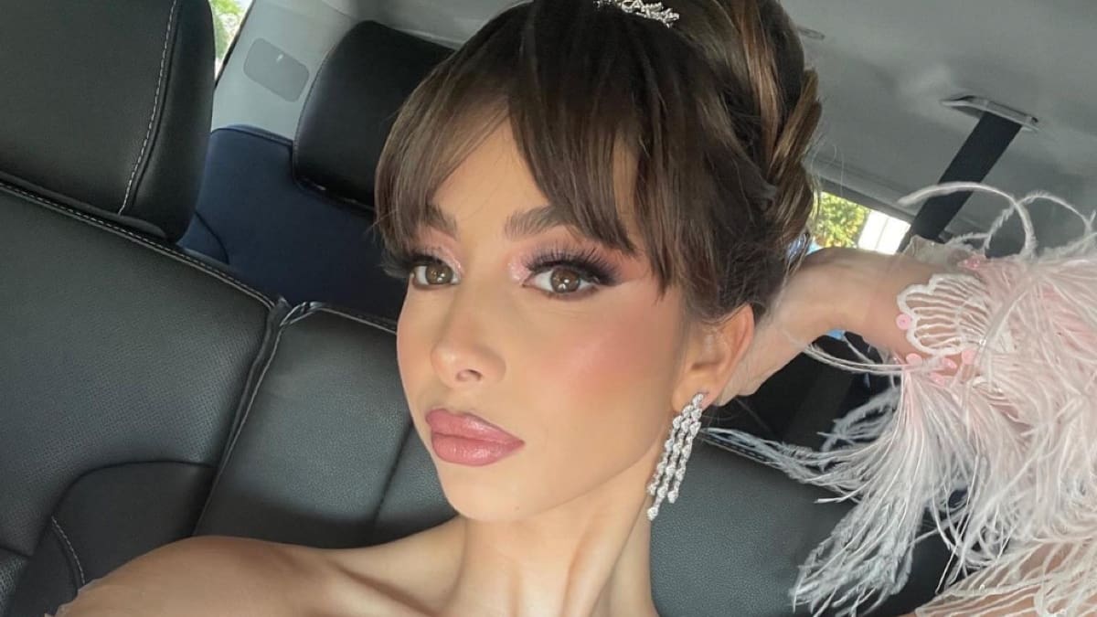 Hija menor de Marco Antonio Solís deslumbra en vestido con transparencias para Premio Lo Nuestro