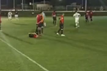 VIDEO | Matan en México a entrenador de fútbol en pleno partido