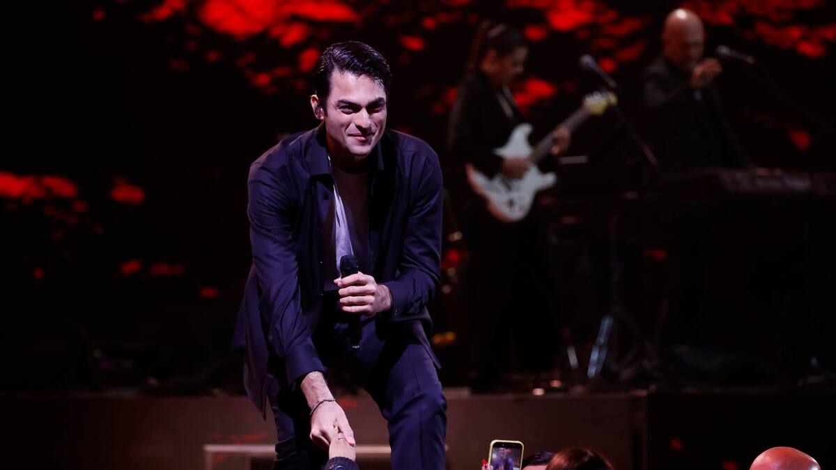 ¿Mala organización o falta de respeto? Matteo Bocelli salió al escenario de Viña 2026 en insólito horario
