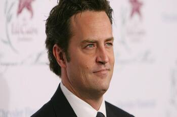 Quién era Matthew Perry, actor que encarnó a “Chandler Bing” en “Friends”