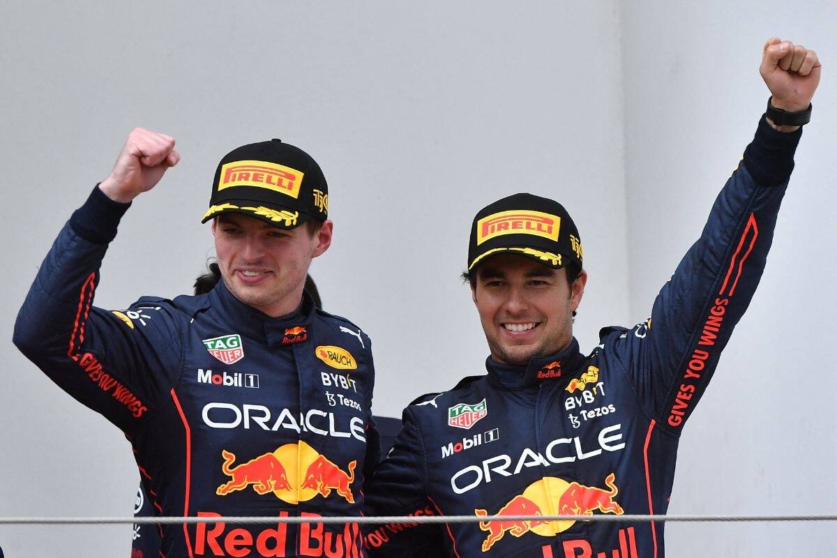 Max Verstappen y Checo Pérez El 2022 fue un año perfecto para Red Bull. - Créditos: Twitter