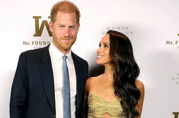 Meghan Markle desembolsó más de 10 mil dólares en su look para recibir premio en Nueva York