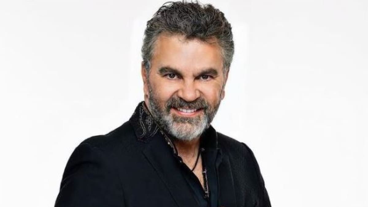 Mijares demuestra su amor a Lucero: La felicita cantándole por su cumpleaños