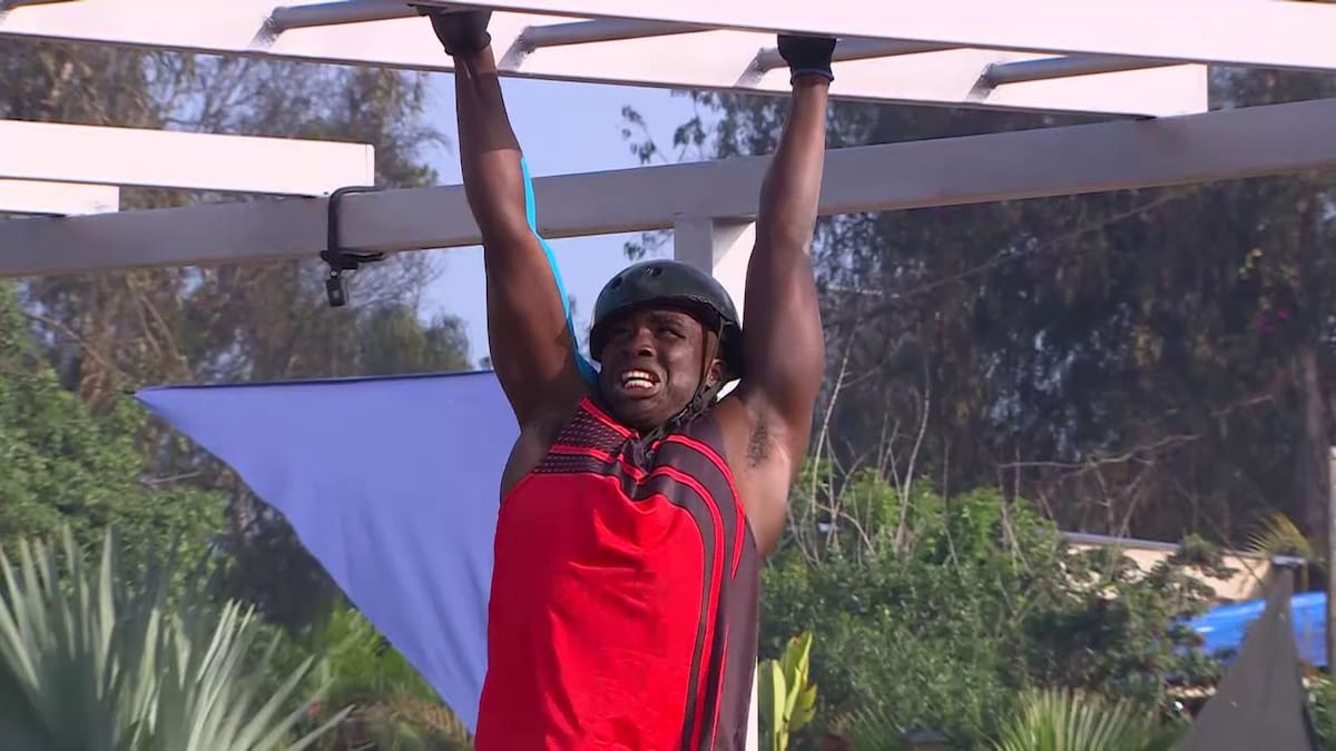 El haitiano sufrió una dura lesión en Mundos Opuestos.