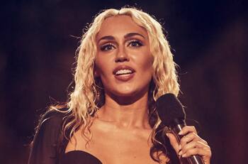 La estuvo esperando con regalos: Arrestan al presunto acosador de Miley Cyrus en Los Ángeles