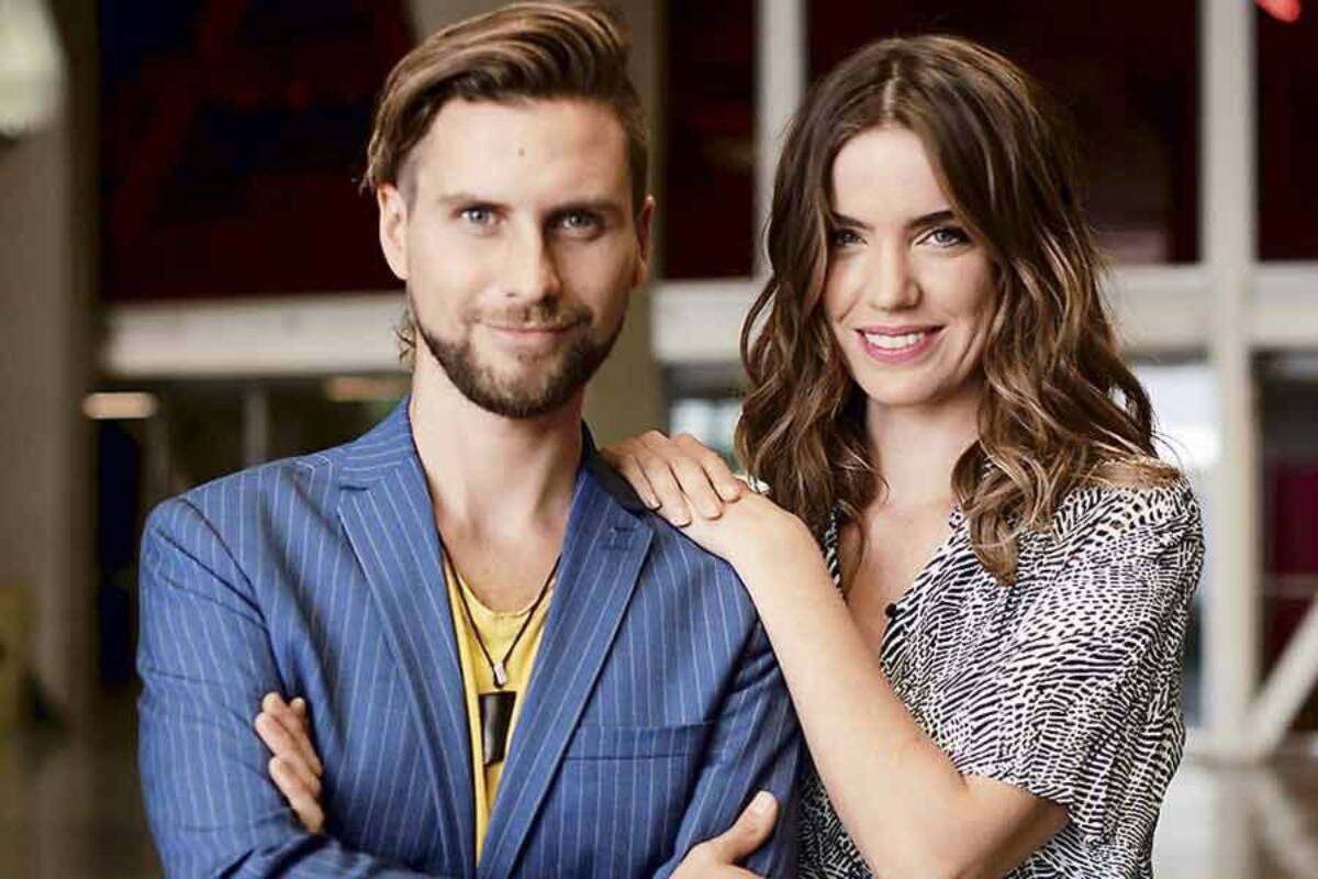 Los animadores alteran sobre rumores de romance.