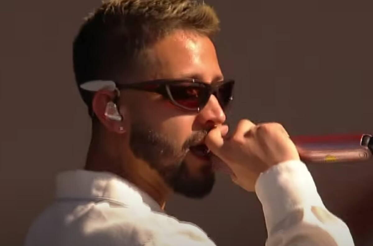 "Me voy a encabronar": Mora tuvo que parar su show en Lollapalooza 2023