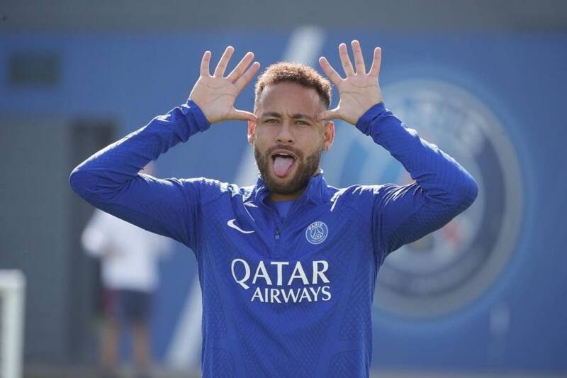 se mantendría en el PSG durante la temporada 2023-24