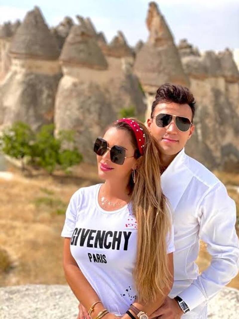 Ninel Conde  La cantante podría ser acusada de complicidad de Larry Ramos a quien el FBI está buscando - Créditos: instagram @ninelconde