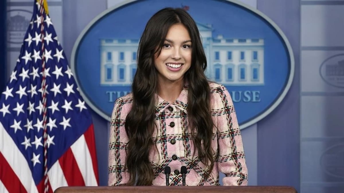 Olivia Rodrigo visita la Casa Blanca para promover la vacuna contra covid-19