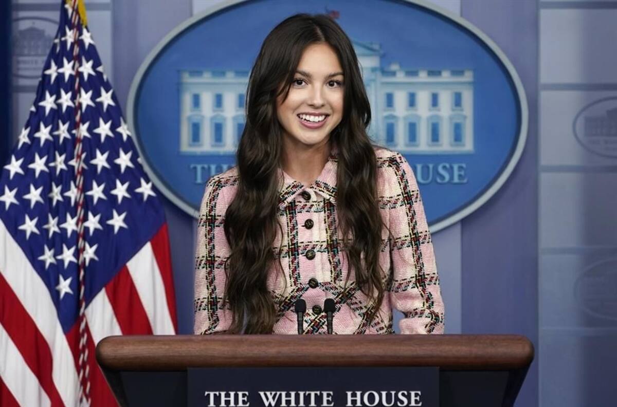 Olivia Rodrigo visita la Casa Blanca para promover la vacuna contra covid-19