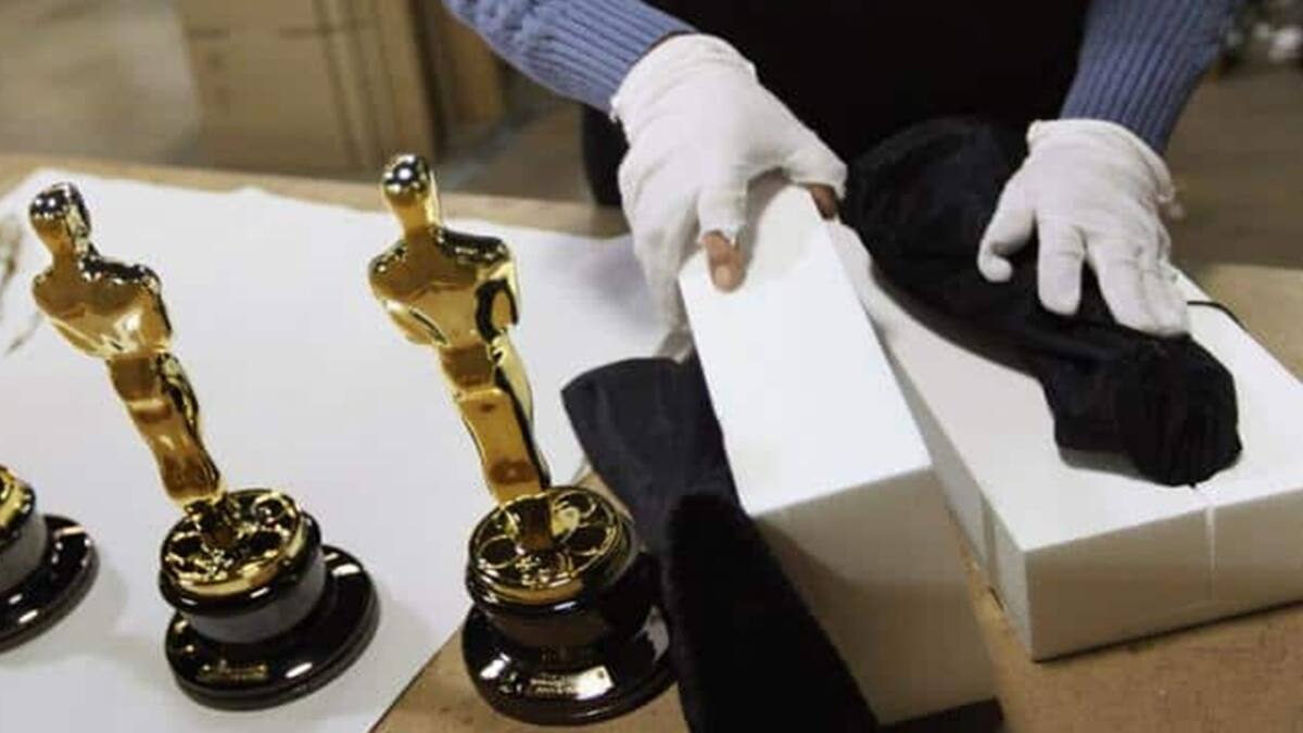Esto cuesta una estatuilla de los Oscar en el mercado negro y varios famosos han comprado uno