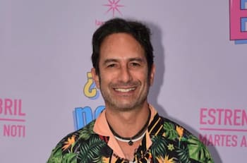 "Me la paso doblado de la risa": Pablo Valentín habla de sus momentos favoritos en "¿Es neta, Eva?"