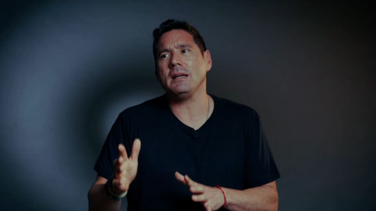 Pancho Saavedra lanza dura crítica al gobierno de Kast: “Se pierde la obligación de proteger”