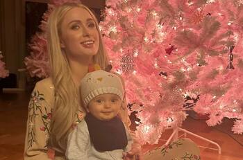 “Instinto de mamá oso”: Paris Hilton habla sobre los crueles comentarios a su hijo de 10 meses