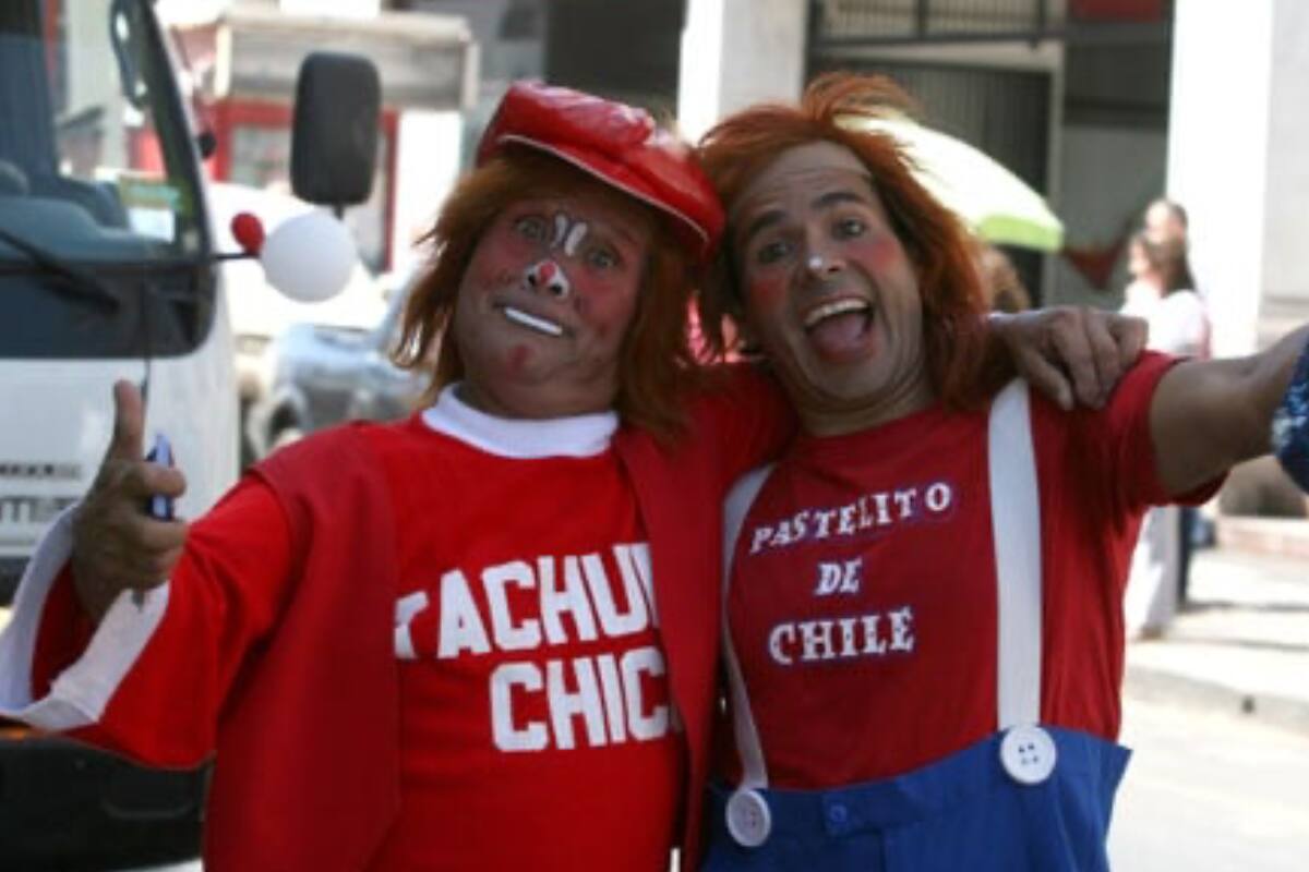 El payaso actualizó estado de salud de su papá, Tachuela Chico.