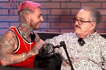 Video viral de Pedro Sola besando apasionadamente al influencer Aldair Leal genera polémica