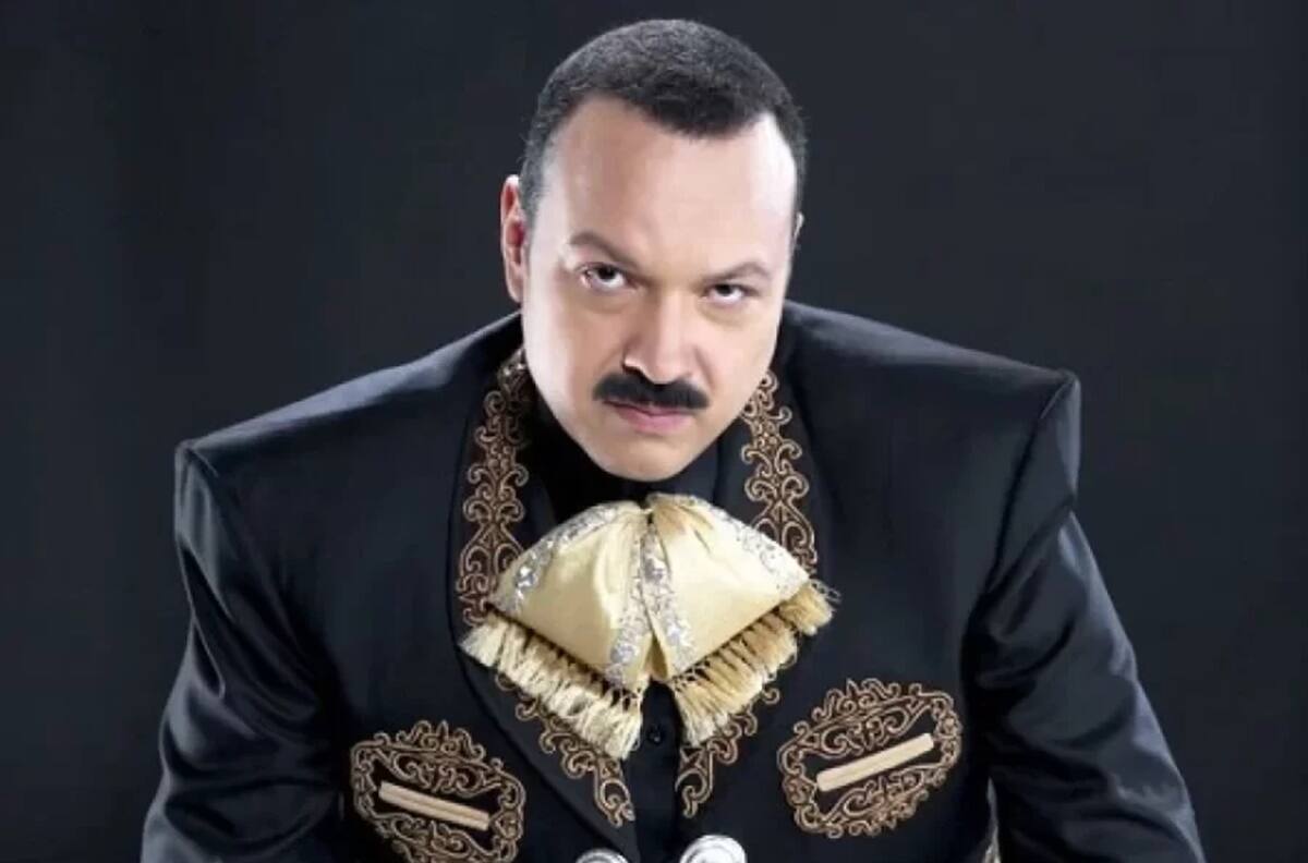 Pepe Aguilar regaña a su hijo en pleno concierto: “¿Qué diablos te pasa?”