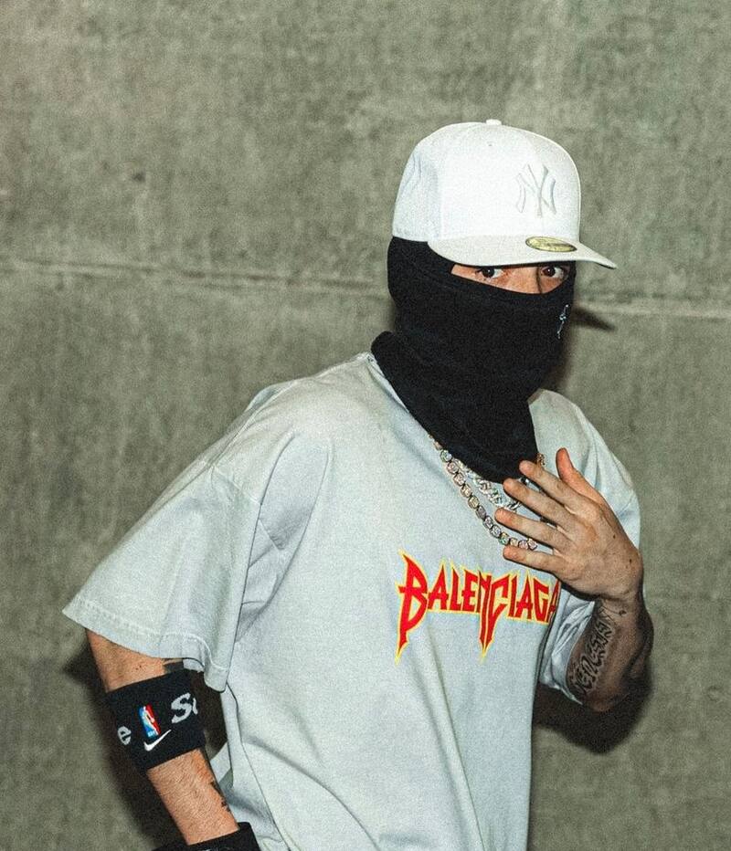 Peso Pluma continúa en la polémica por su participación en el Festival de Viña 2024.