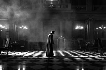 “El Conde”: De qué trata y los actores que componen el elenco de la versión chupasangre del dictador Augusto Pinochet