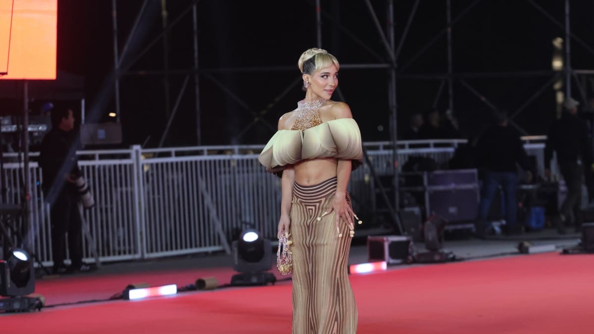 Con diseñador que brilló en el Super Bowl: Princesa Alba adelanta su look para la Gala de Viña