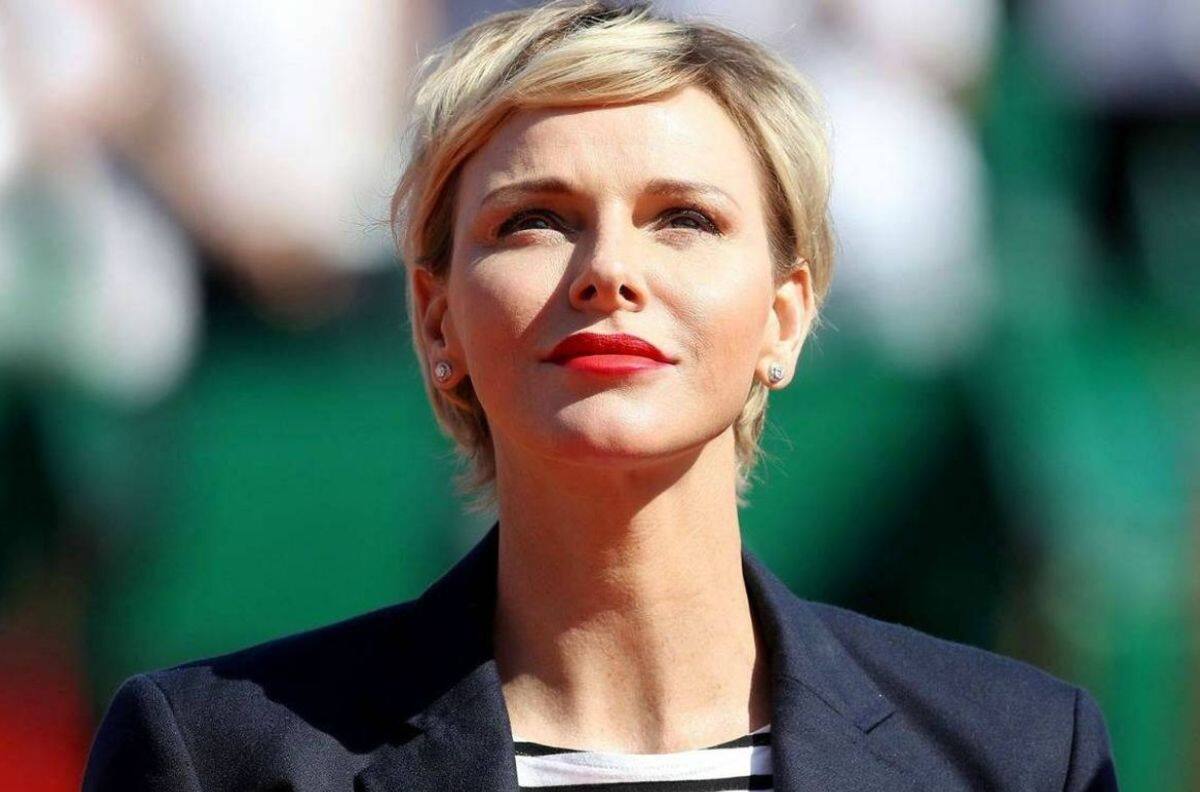Princesa Charlene se conecta con su pasado y vuelve a sonreir