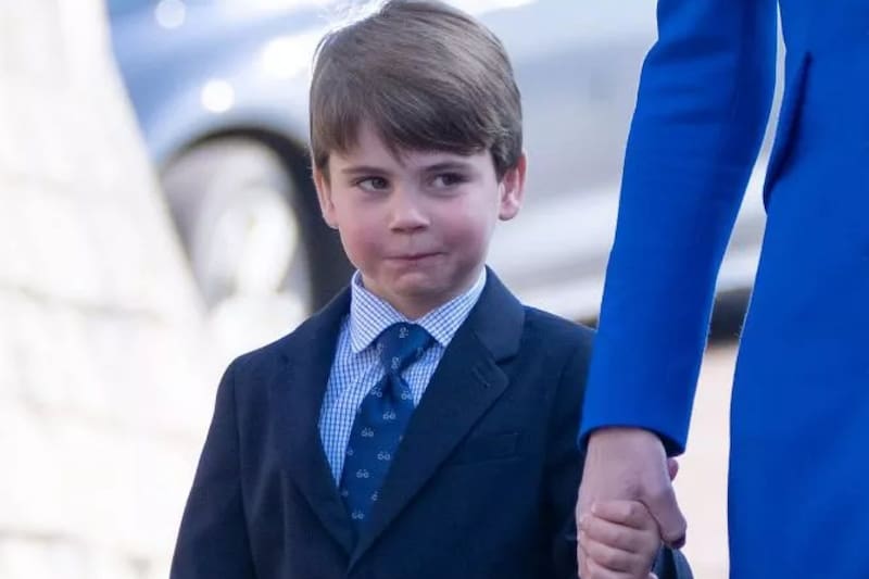 Príncipe George El hijo menor de los príncipes de Gales hizo su debut real en el servicio de Pascua. - Créditos: Internet