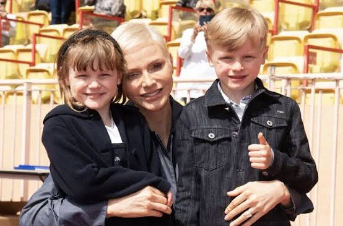 Príncipes Gabriella y Jacques de Mónaco derrochan estilo en torneo de tenis de Montecarlo