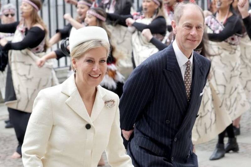 Príncipes Sofía y Eduardo  La pagina web de la familia real actualizó su información en la que hicieron oficial sus títulos de Conde y condesa de Edimburgo. - Créditos: Internet