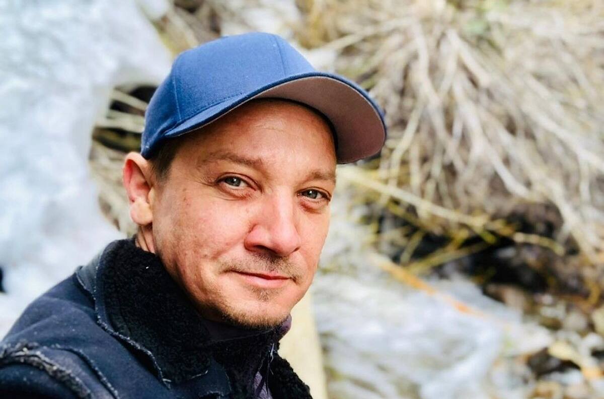 Publican video de los socorristas trabajando para salvar la vida de Jeremy Renner